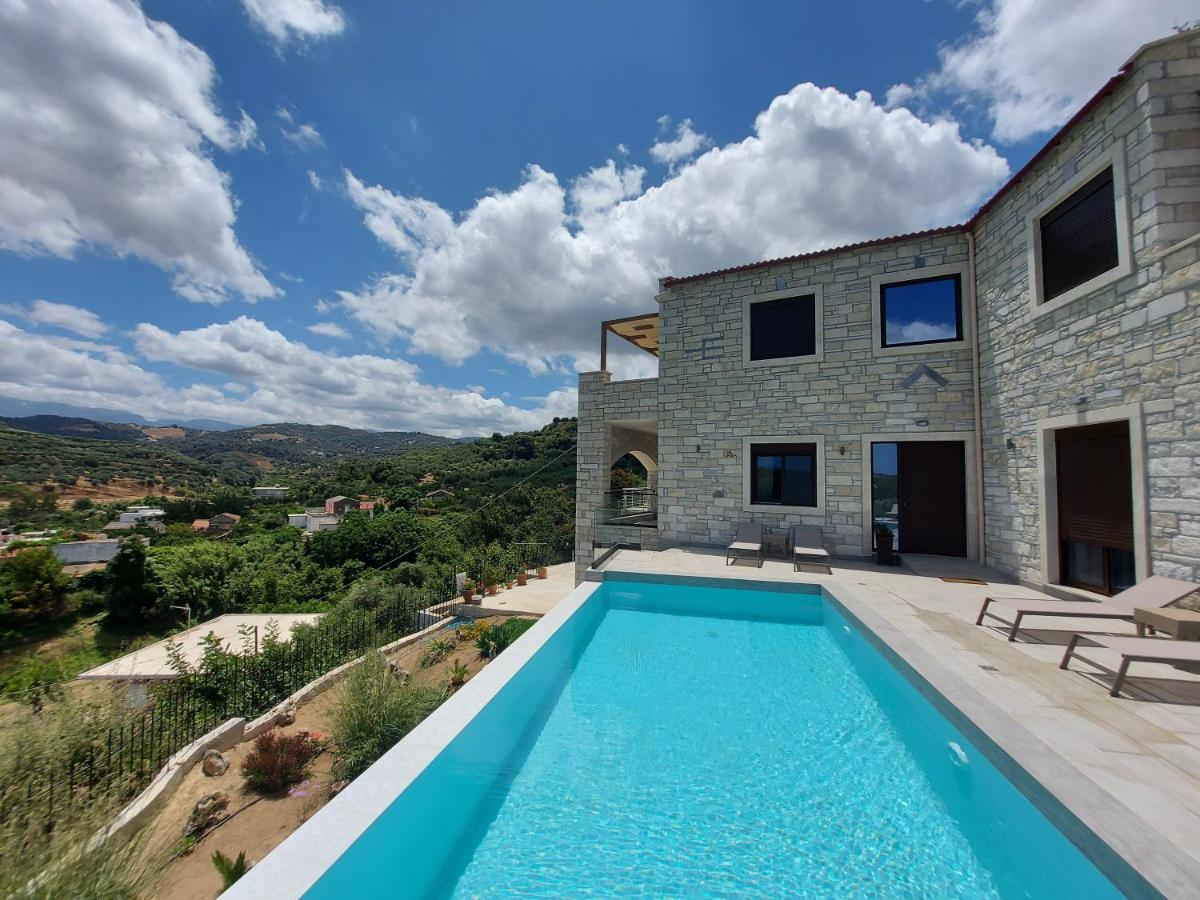 Olive Valley Willa *